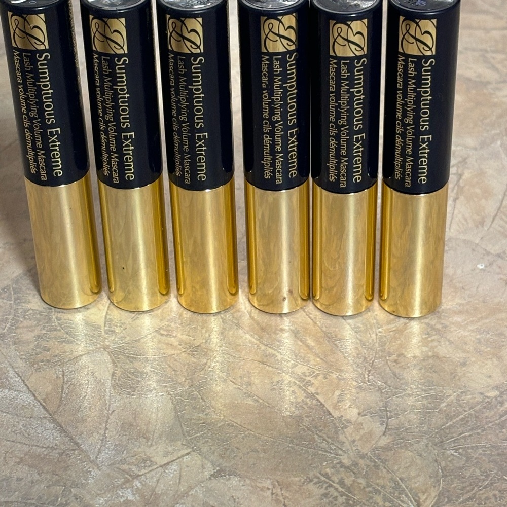 Estée Lauder 6 ✨Sumptous Extreme mascara NEW   6 for $25.00